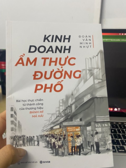 Sách phù hợp với những ai đang muốn khởi nghiệp kinh doanh xe bánh mì, trà sữa, trà tắc,…. Nói chung nên đọc! Sách phù hợp với những ai đang muốn khởi nghiệp kinh doanh xe bánh mì, trà sữa, trà tắc,…. Nói chung nên đọc!