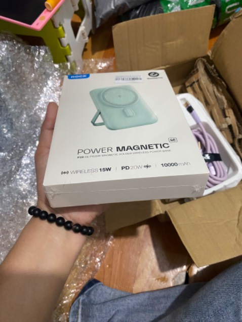 Hàng nguyên tem mới, nhưng hơi xó xài, kén dây, sạc thì lúc dc lúc ko, phù hợp với chế độ sạc ko dây hơn, màu đẹp