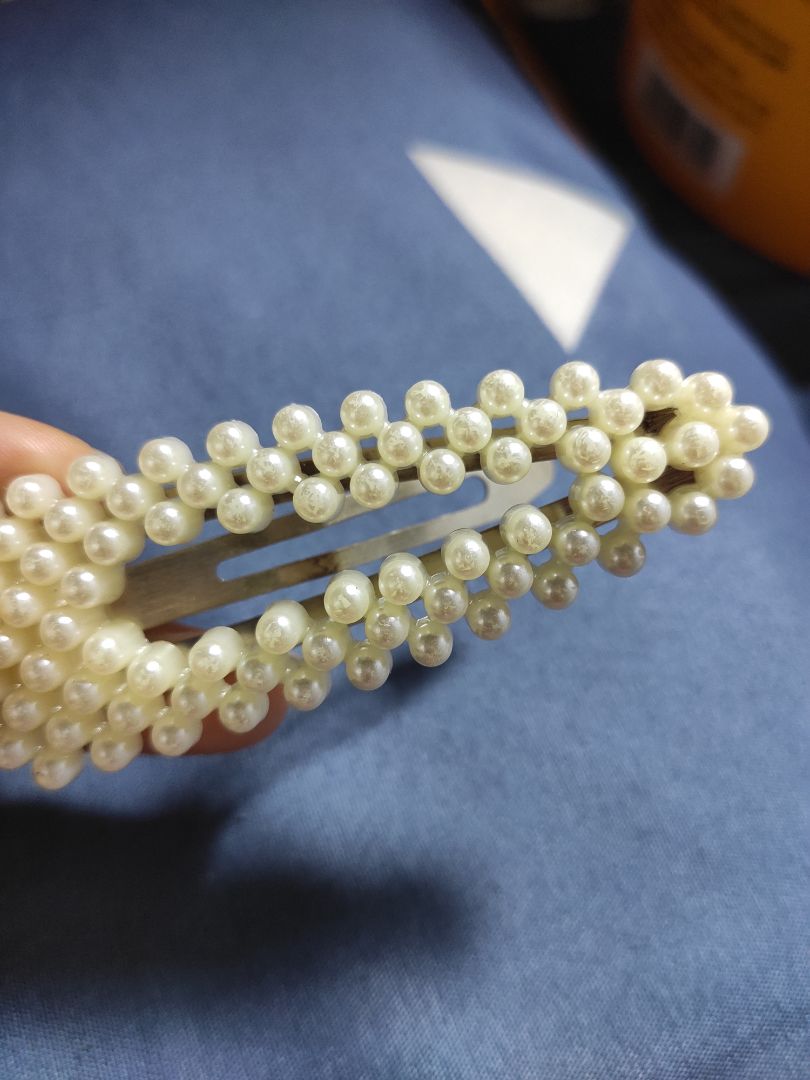 đẹp, nhựa k tốt lắm, nhìn chung thì vẫn ok, mua 2 cái nhưng 1 cái bị gỉ sắt hiuhiu