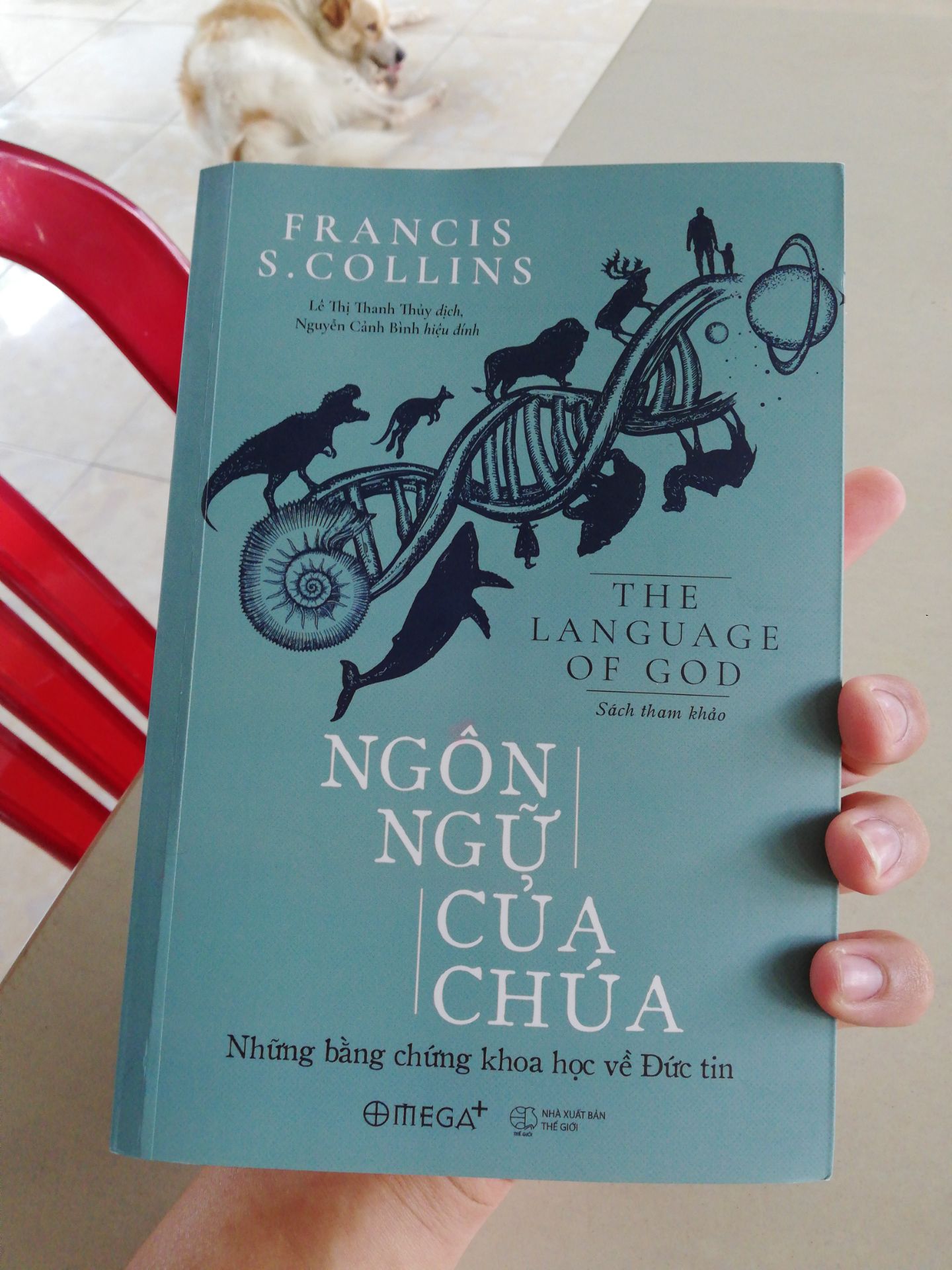 Sách đọc tuy vài chỗ khó hiểu vì cần người đọc có kiến thức chuyên môn ở một số lĩnh vực như Sinh học, Vật lý,... nhưng đây là một nguồn tư liệu rất hữu ích cho những ai đi tìm sự hòa hợp giữa Khoa học và Đức Tin.