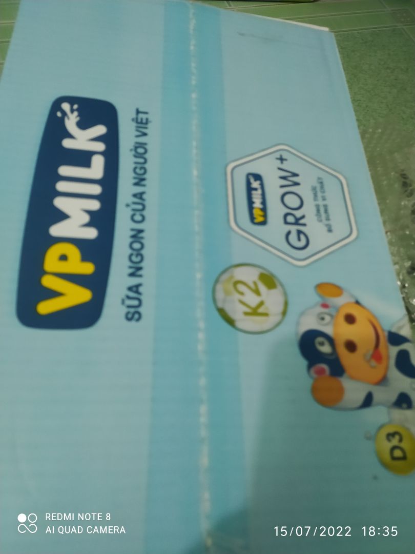 Shop đóng gói cực kỳ cẩn thận không chê vào đâu được, hạn sử dụng cũng còn xa nha mọi người, sữa uống béo,tương đối ngon.