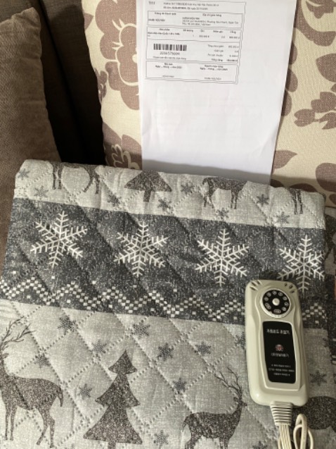 Hàng giao sớm hơn quy định
Nhưng không đúng với mẫu hàng đã đặt