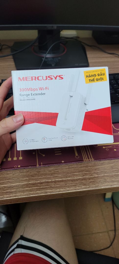 sóng đầy cây nhưng mà mạng thì bị delay, kiểu nó vào từng đợt xong chờ 1 2s đợt kế tiếp đến , lướt web xem phim thì ok chứ chơi game mà bị delay là chỉ có đập máy