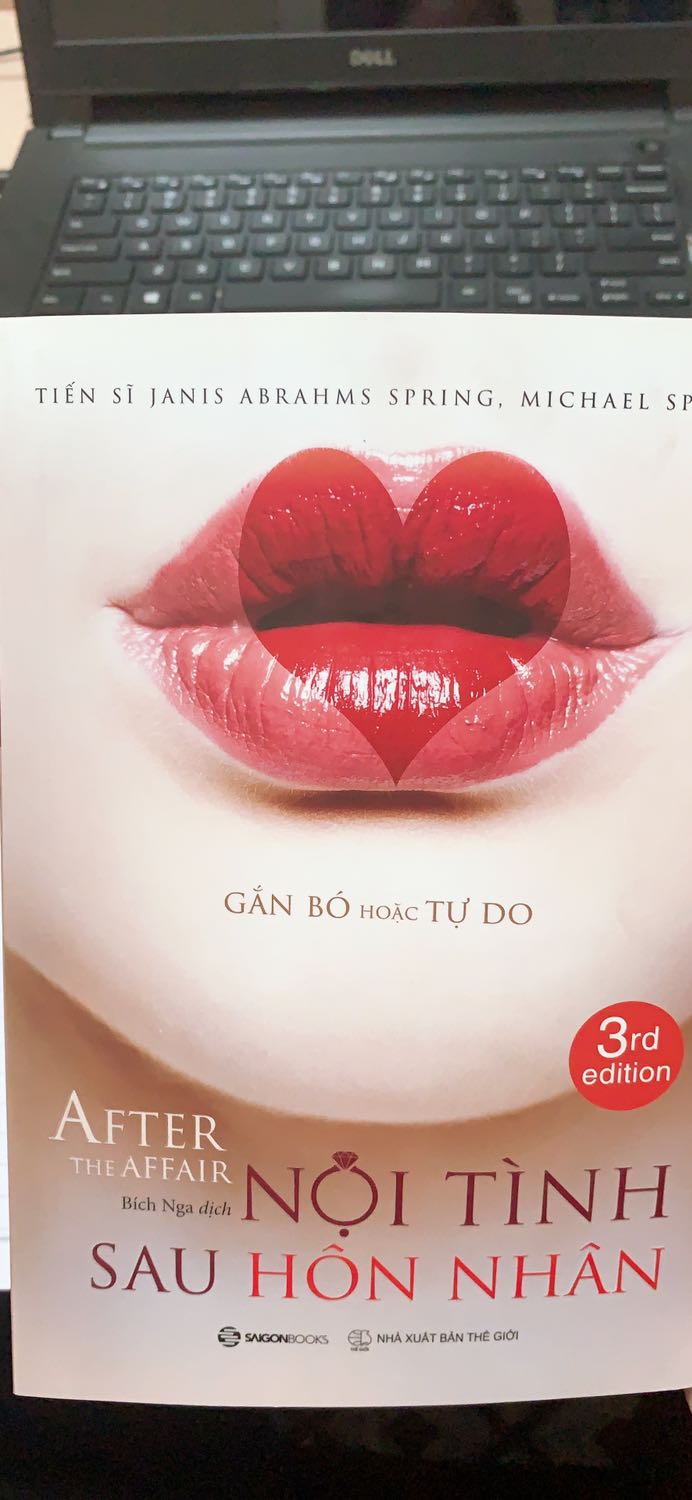 Mình đã đọc qua nội dung quyển này, review ngay cho mn những ai cần kiến thức về hôn nhân, tình cảm thì nên mua nhé
Must have 👍👍👍
Nội dung rất thú vị, logic và dễ hiểu
Hay lắm ce phụ nữ nên mua nhé, sách dày cộp (mình mua sale 57% nên chỉ có gần 90k)
Vote 5 sao ⭐️⭐️⭐️❤️❤️❤️