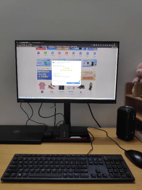 Đặc  biệt yêu thích.
Chất lượng build: Rất tốt
Loại nhựa: Tốt
Nhỏ gọn nhưng đầy đủ các phím, nhìn vừa vặn không gian.
Phím bấm rất êm và im lặng chứ không lách cách kiểu rẻ tiền, hành trình phím ngon hơn cả phím bấm trên con laptop Dell latitude của mình (tốt bằng thinkpad).
Nói chung, với cái giá tầm 200k thì không có điều gì để chê được cả. Đặc  biệt yêu thích.
Chất lượng build: Rất tốt
Loại nhựa: Tốt
Nhỏ gọn nhưng đầy đủ các phím, nhìn vừa vặn không gian.
Phím bấm rất êm và im lặng chứ không lách cách kiểu rẻ tiền, hành trình phím ngon hơn cả phím bấm trên con laptop Dell latitude của mình (tốt bằng thinkpad).
Nói chung, với cái giá tầm 200k thì không có điều gì để chê được cả.