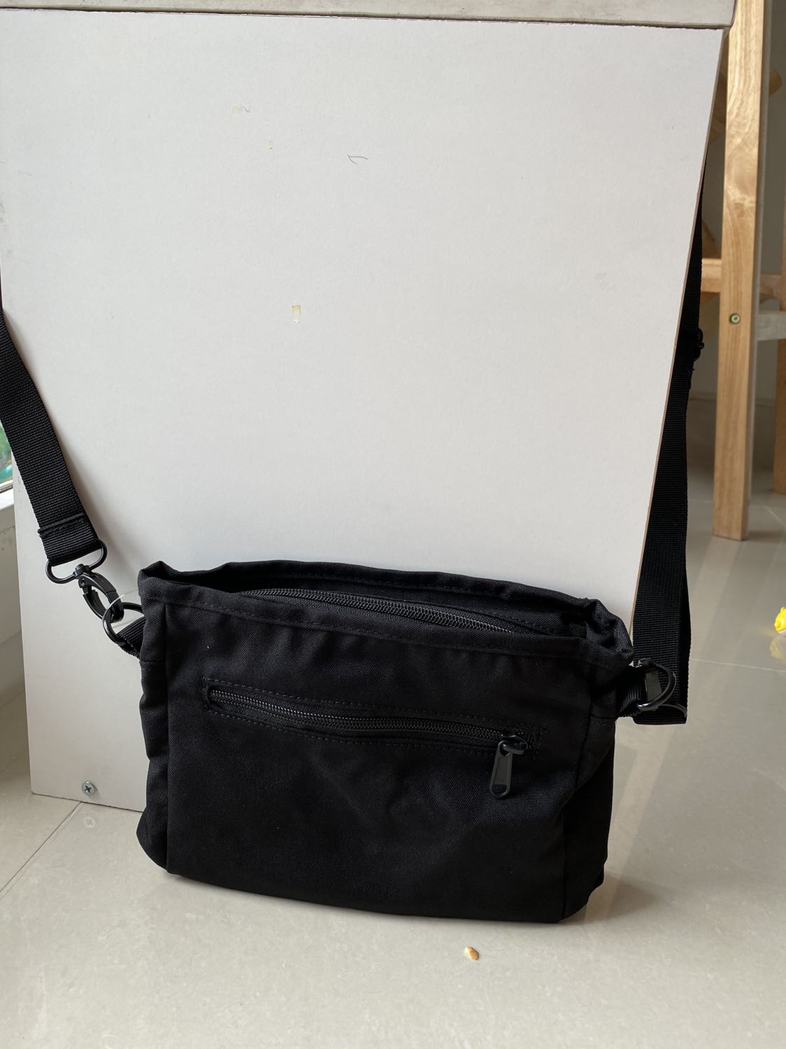 Giao hàng siêu nhanh, đóng gói cẩn thận đẹp, túi đẹp chất vải rất ok, sẽ ủng hộ shop lần nữa Giao hàng siêu nhanh, đóng gói cẩn thận đẹp, túi đẹp chất vải rất ok, sẽ ủng hộ shop lần nữa