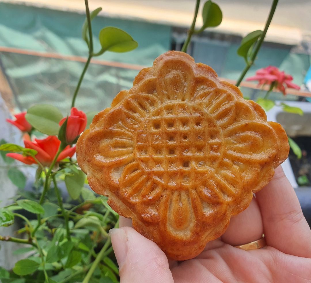 tiki giao hàng nhanh, áo mưa dày dặn, mình không có ảnh sẵn nên để tạm ảnh khác