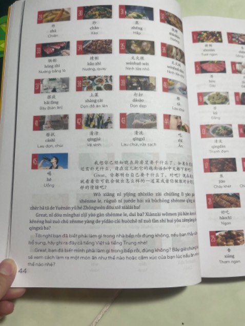 Nội dung về các bài học thì chắc là tốt khỏi bàn rùi
Sách đóng cuốn và in ấn đẹp nha
Giao hàng cũng nhanh nữa, anh shipper cũng dễ thương kkk
Tặng shop 10⭐️ luôn ☺️