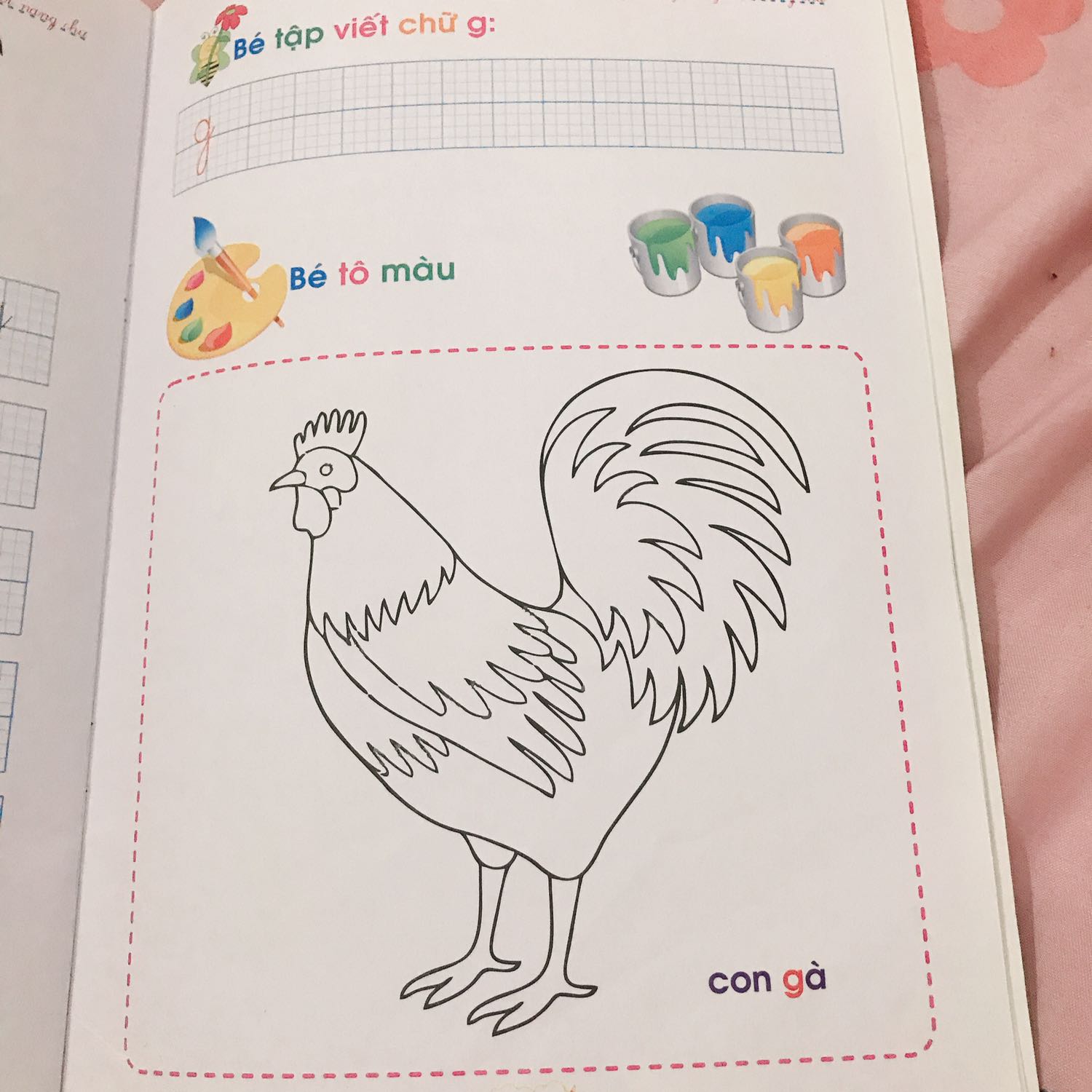 Sách đẹp và thú vị, Fahasha đóng gói rất cẩn thận. Sách thích hợp cho các bé mẫu giáo luyện viết chữ