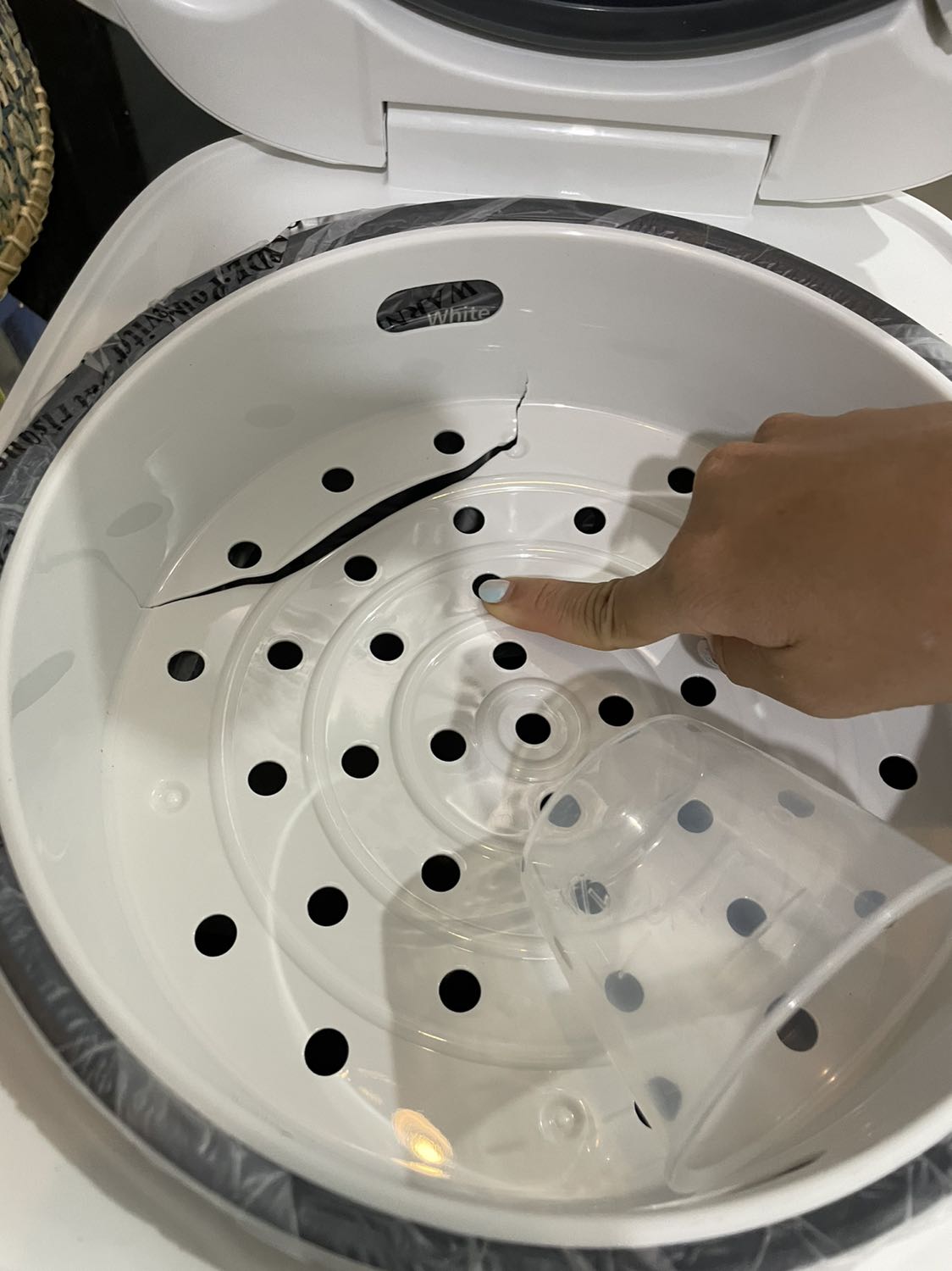 Hàng giao không kiểm tra cho khách hay sao vậy shop?