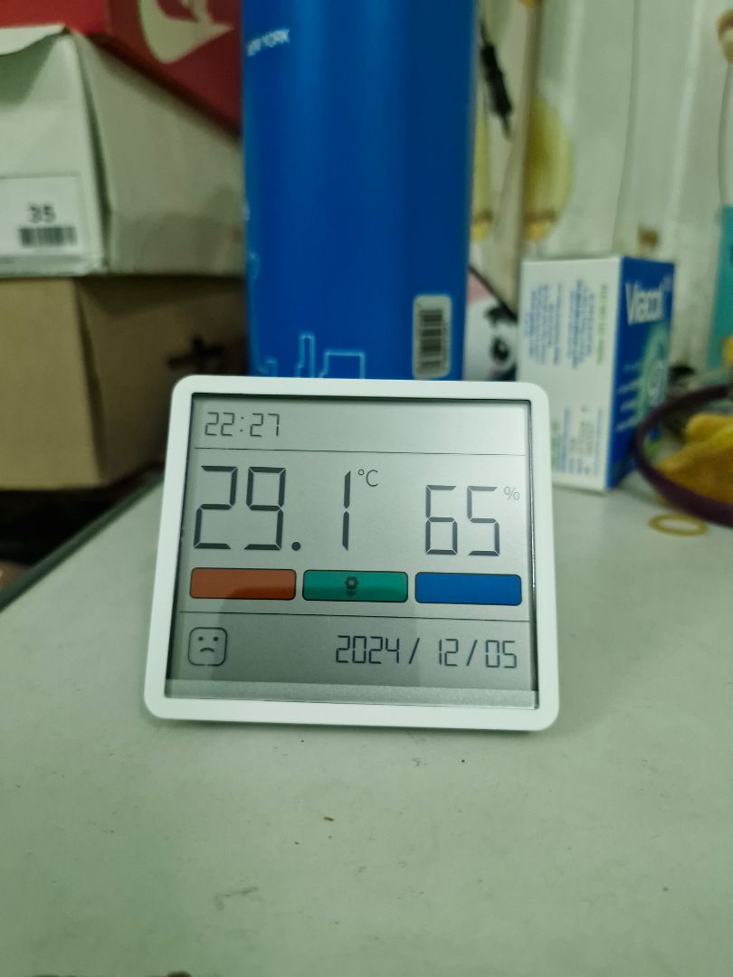 Đóng gói cẩn thận, mẫu mã đẹp, có vẻ chắc chắn