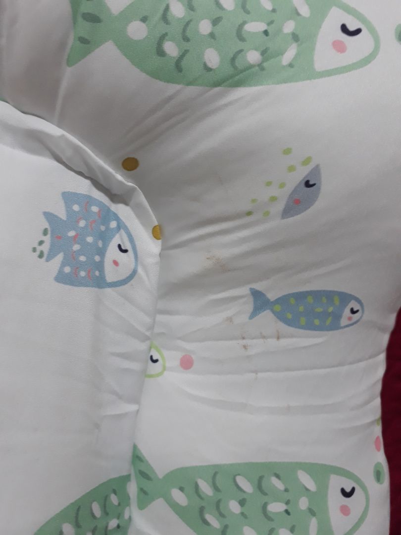 mùa dịch giao hàng mất 8 ngày mới nhận được. nhưng quà tặng kèm là đệm nôi.moony cho bé thì dính bẩn từ trước, háo hức đợi để cho em bé sài mà như vậy. tiki đã tạo lệnh thu hồi cho mình. hi vọng tiki sẽ đổi 1 sản phẩm mới và gửi lại. đã mua rất nhiều hàng của tiki rồi. hi vọng sẽ được gửi lại sp mới chứ không phải mã giảm giá. gian chính hãng tiki lần này làm ăn chán quá. còn khăn ướt thì k vấn đề gì.