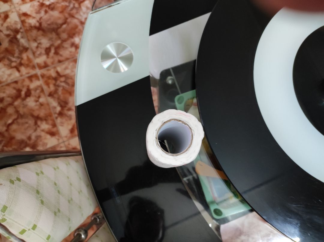 Sản phẩm không hoàn toàn đúng mô tả, nó nhỏ chỉ có khoảng 50 tờ chứ không phải 220 tờ. Giấy cũng không dày như những loại đã mua ở nơi khác. Hơi thất vọng khi mua trên Tiki.