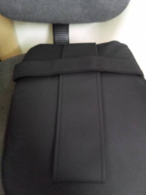 Đường may đều và chắc chắn có dây quai ngang nên dễ điều chỉnh mà không bị lệch như loại chỉ chỉ có 1 quai ngang Đường may đều và chắc chắn có dây quai ngang nên dễ điều chỉnh mà không bị lệch như loại chỉ chỉ có 1 quai ngang