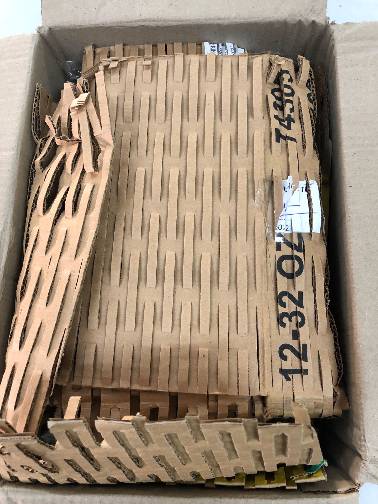 Đóng gói rất cẩn thận. Vị ngọt khá dễ chịu. Mùi thơm thì theo mình k quá đặc trưng.