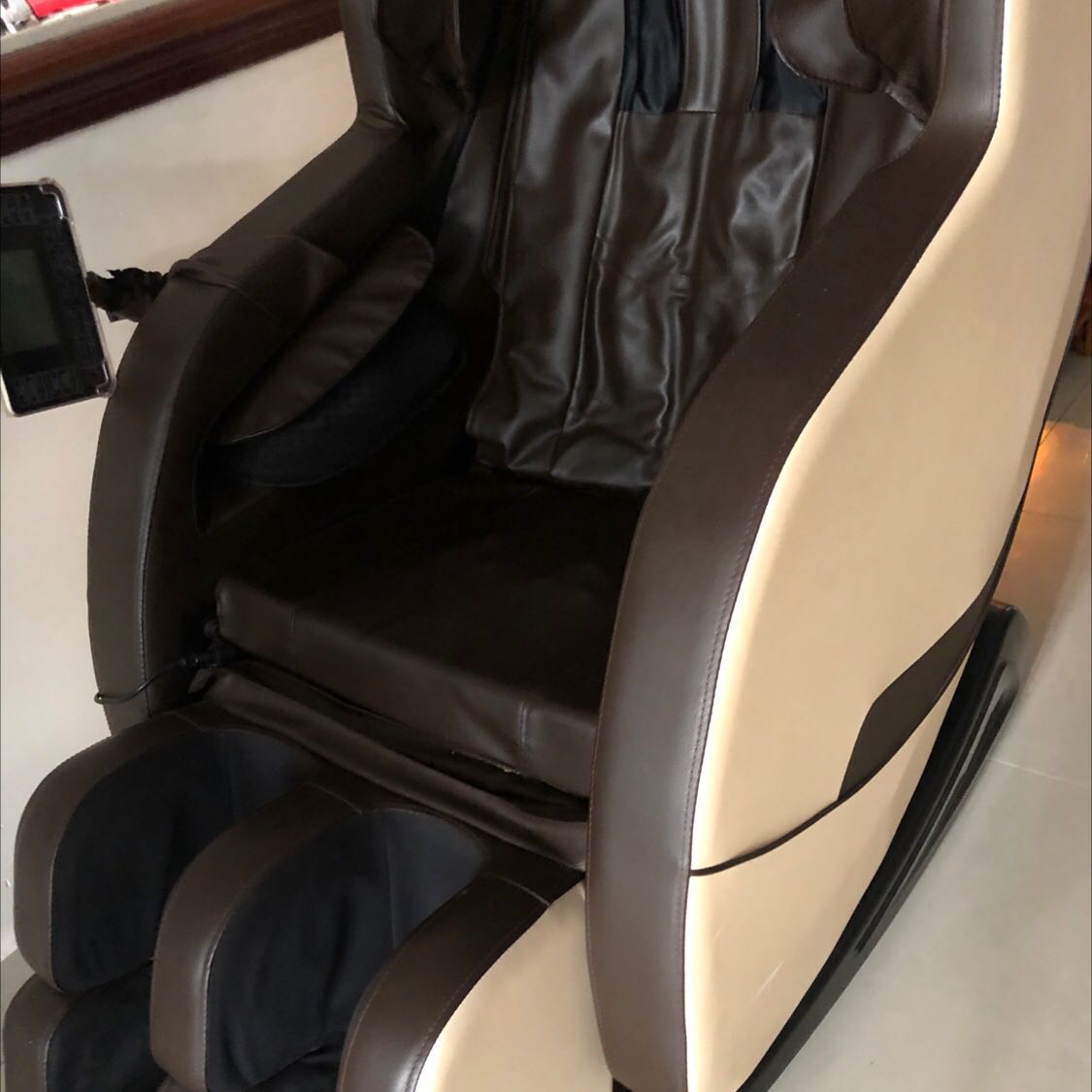 Hơn cả mong đợi ạ, lại mua được giá tốt nữa, quà tặng đầu đủ, nv tư vấn nhiệt tình.
Cả nhà đều mê chiếc ghế này, ngon bổ rẻ 😄