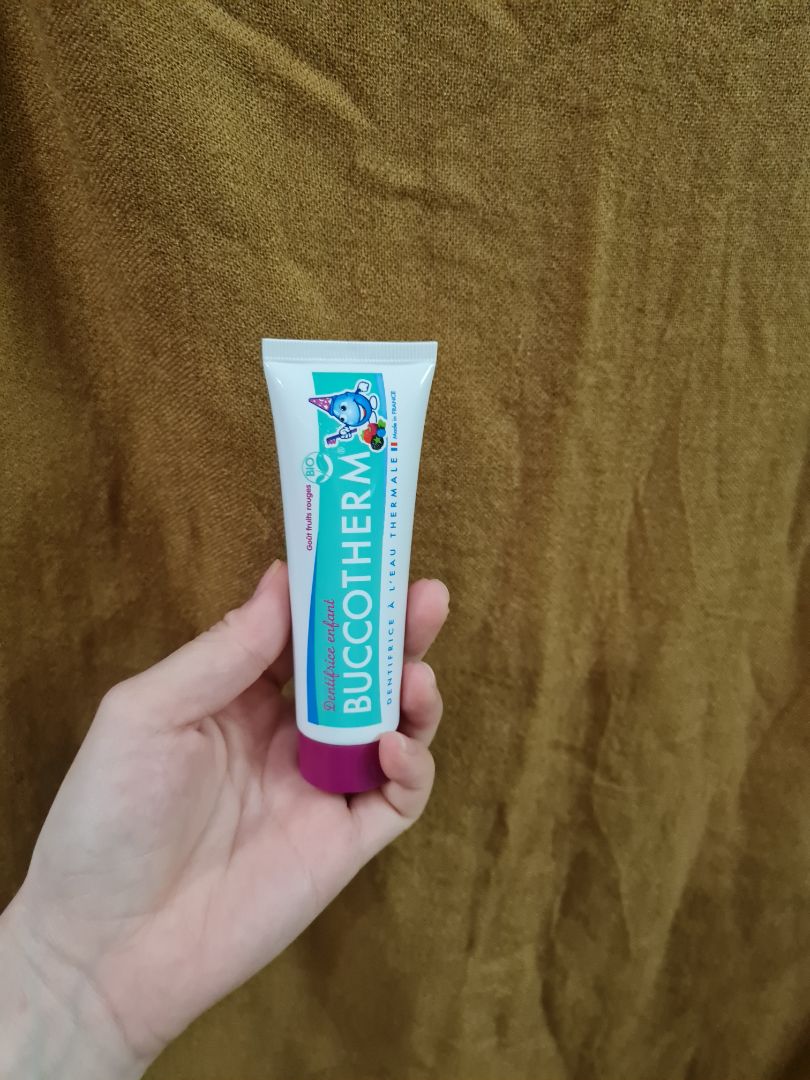 giao hàng nhanh. bé bé xinh xinh chưa dùng chưa bít