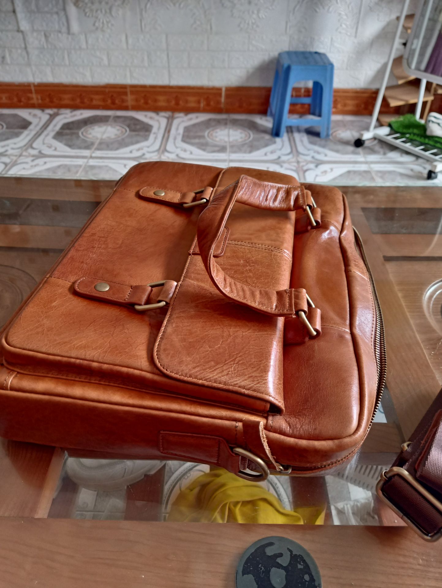 người nghèo nên mua. sử dụng được 10 năm mỗi năm 100k. hàng đẹp, giao nhanh, chất lượng tốt