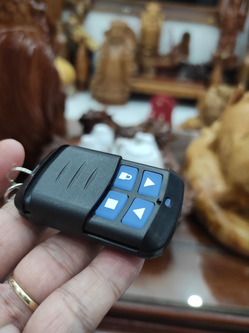 đã mua, học lệnh thành công cửa cuốn của nhà. sẽ mua thêm cái nữa