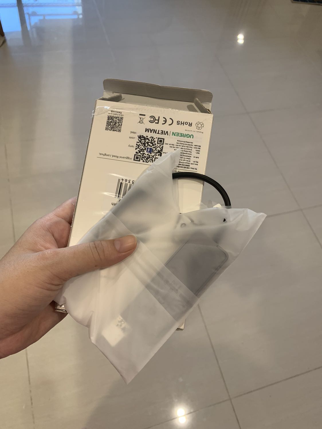 Shop làm ăn vớ vẩn, tại sao lại giao hàng đã khui rồi cho tôi? 
Bán hàng thì phải có đạo đức buôn bán chứ! Shop làm ăn vớ vẩn, tại sao lại giao hàng đã khui rồi cho tôi? 
Bán hàng thì phải có đạo đức buôn bán chứ!