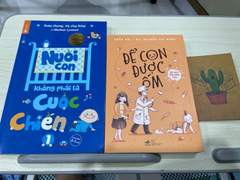 Sách rất hữu ích và chi tiết ạ ^^ Mình vẫn đang bầu thôi nhưng mua đọc để cập nhật kiến thức dần hihi ^^ Shop giao hàng cực kì nhanh và đóng gói cũng rất chắc chắn ạ. Sách không bị cong vẹo hay trầy xước gì hi, mình rất hài lòng ạ ^^ Cám ơn shop nhiều lắm ^^