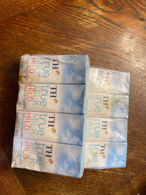 Không có âm sao, không thì cũng đanh giá thành âm luôn. Sữa còn hạn sử dụng mà hỏng, thối um như mùi chuột chết, trong khi giá thì đắt.