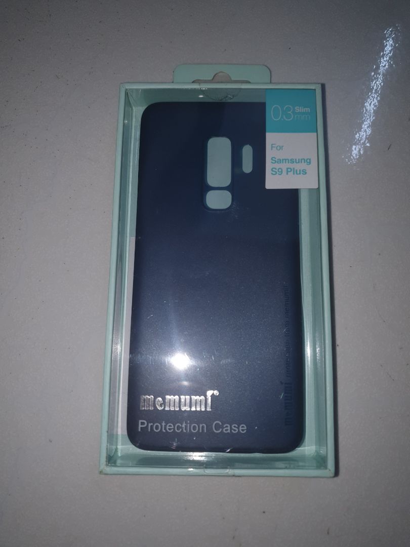 Giá hợp lý, hàng mỏng nhẹ tinh xảo. Góp ý shop giao hàng lau hộp cho sạch sẽ hơn, hộp còn dính bụi nhiều. 
Chất lượng dùng rồi review sau.