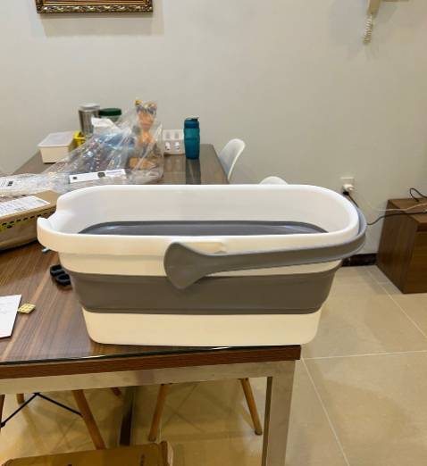 Cố tìm điểm chê nhưng không có gì để chê :v nhựa đẹp không có mùi nồng như mấy hàng đểu, tiện lợi gọn gàng, dễ sử dụng. 10đ cho Tiki về dịch vụ giao hàng rất nhanh, đặt buổi sáng chiều giao liền dù là không phải hỏa tốc. Shop đóng gói cẩn thận