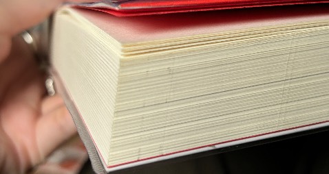 Nội dung không bàn cãi, nhưng cách gói hàng. 
Gây khó chịu vô cùng vì mua sách mới, không phải săn sách cũ