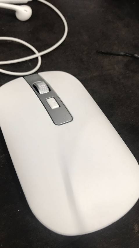 đặt niềm tin vào shop rất nhiều, may quá k bị thất vọng, chuột dùng rất tốt,giá lại hời