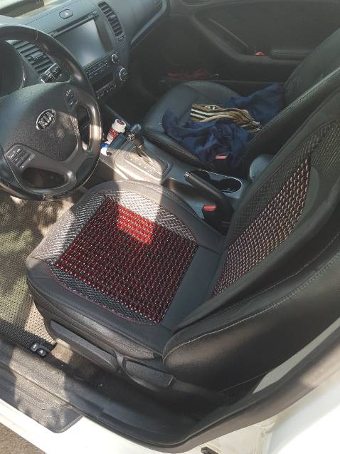 Cũng tàm tạm. Nói chung là chống cháy thôi chứ muốn đẹp thì nên bọc lại da ghế