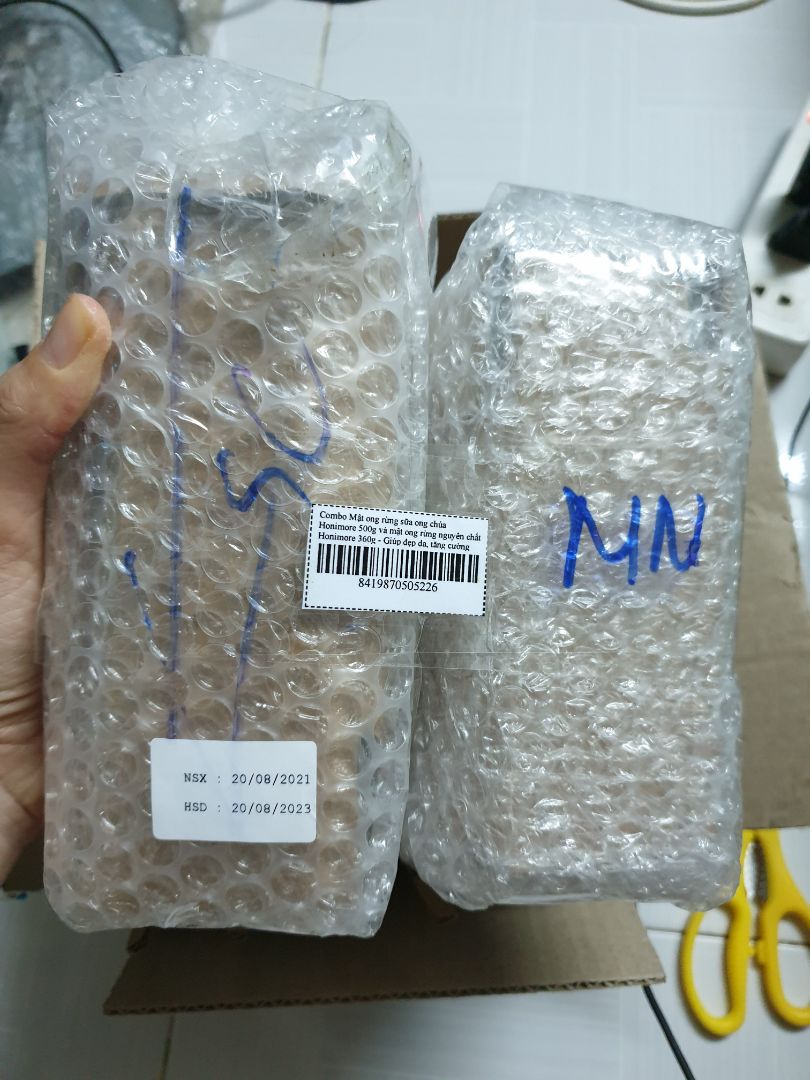 shop đóng gói sản phẩm cẩn thận, date sp tới 2023, chưa dùng nên k biết chất lượng thế nào, nhưng nhìn khá là ok la.