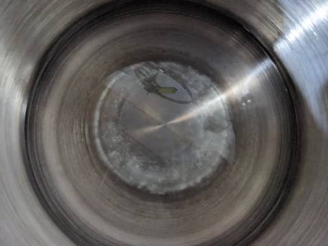 Mình vừa nhận hàng chiều nay và đun thử nước trắng thì đáy nồi lại đen như này
Shop cho mình hỏi tại sao vậy, có ảnh hưởng tới sức khỏe không?