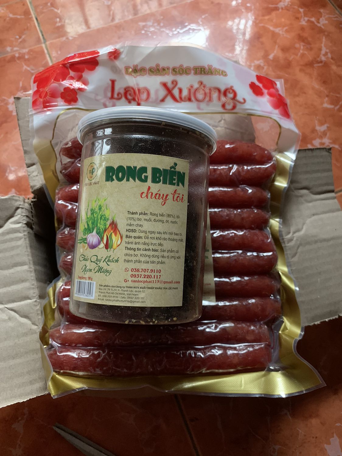 Do mình nhìn ko kỹ, khối lượng chỉ có 100g mà giá hơn 30k bên trong ít nhân, hộp ngắn tủn, mn bên cân nhắc