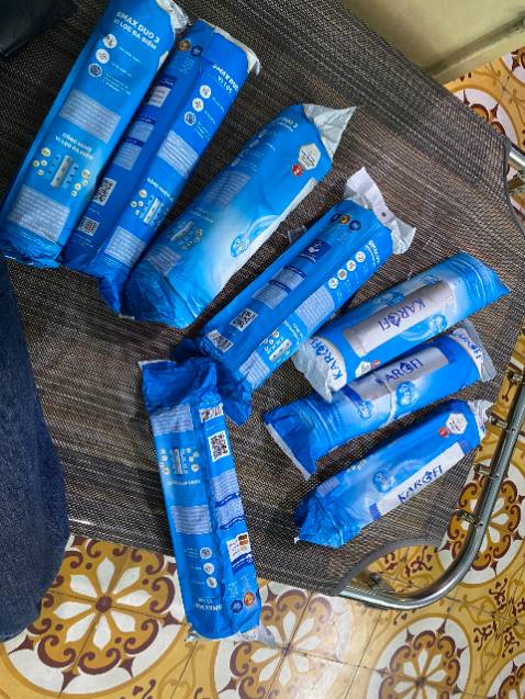 Tôi đặt  Kangaroo mà shop lại giao karofi. HÀNG Karofi không có tem chống hàng giả, chứng tỏ là hàng nhái, Tôi đặt  Kangaroo mà shop lại giao karofi. HÀNG Karofi không có tem chống hàng giả, chứng tỏ là hàng nhái,