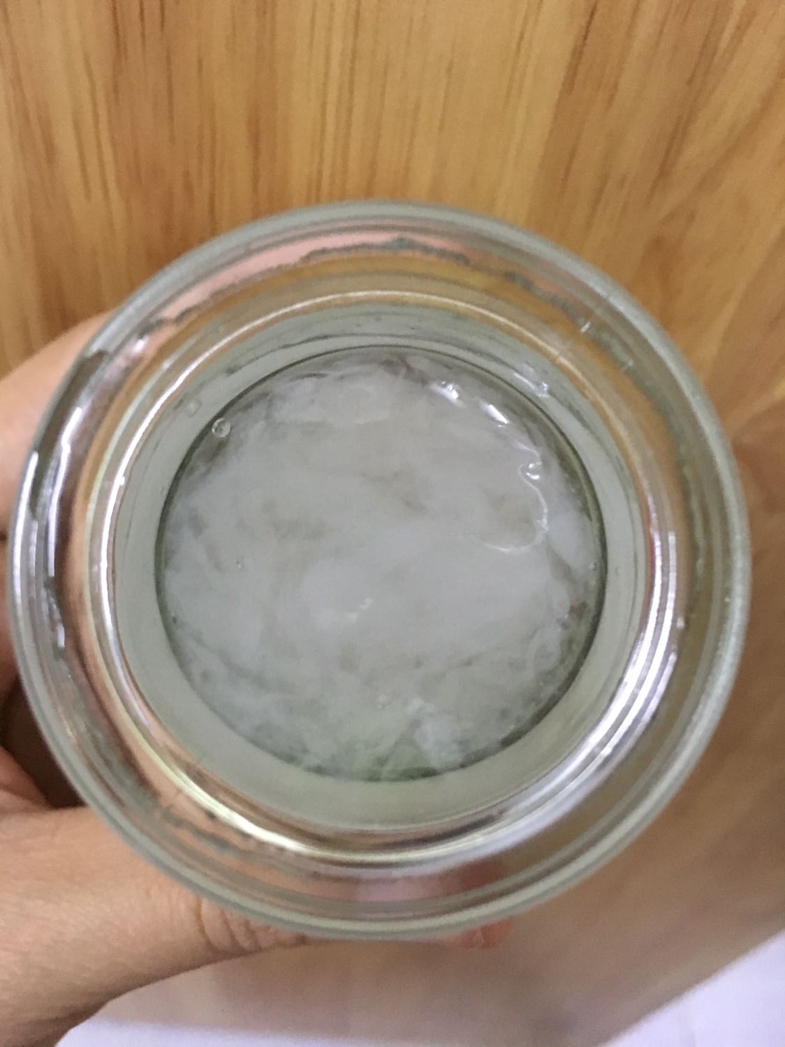 Shop giao hàng nhanh. 
Yến vị ít ngọt, thanh dịu, dễ uống. Yến sào bên trong khá nhiều. Mình chọn mua vì không có chất bảo quản.