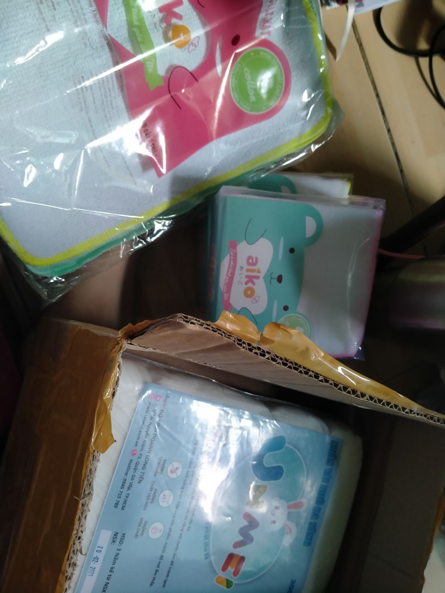 Giao hàng nhanh, đóng gói cẩn thận, sản phẩm dày dăn, có thể giặt máy