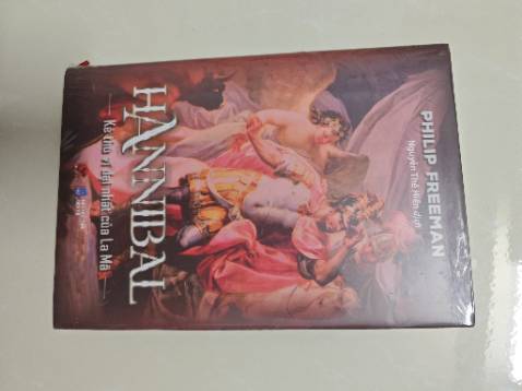 Sách bọc kỹ và còn nguyên seal. Tiki giao hàng rất nhanh, tối đặt sáng mai đã có hàng. Sản phẩm rất chất lượng.