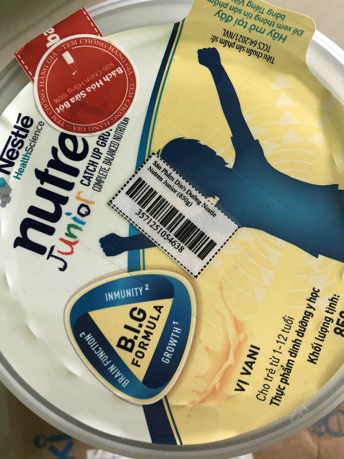 Đóng gói cẩn thận,hạn sử dụng còn xa có điều giá niêm yết sp ở shop hơi loạn,cùng sp nhưng giá khác nhau tùm lum