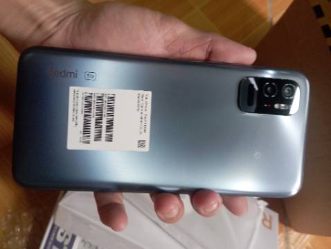 Hàng chính hãng, nguyên hộp, mới 100%. Máy Nhật có nhiều cái thú vị, hộp mỏng dính, không cáp sạc nhưng được tặng ốp lưng, có 2 sim 1 sim vật lý 1 sim điện tử, có công nghệ 5G, có kháng nước IP 68
Nói chung là tuyệt vời trong tầm giá.
Mua hàng TIKI từ rất lâu rồi, bây giờ mới tải app lại và sử dụng ạ