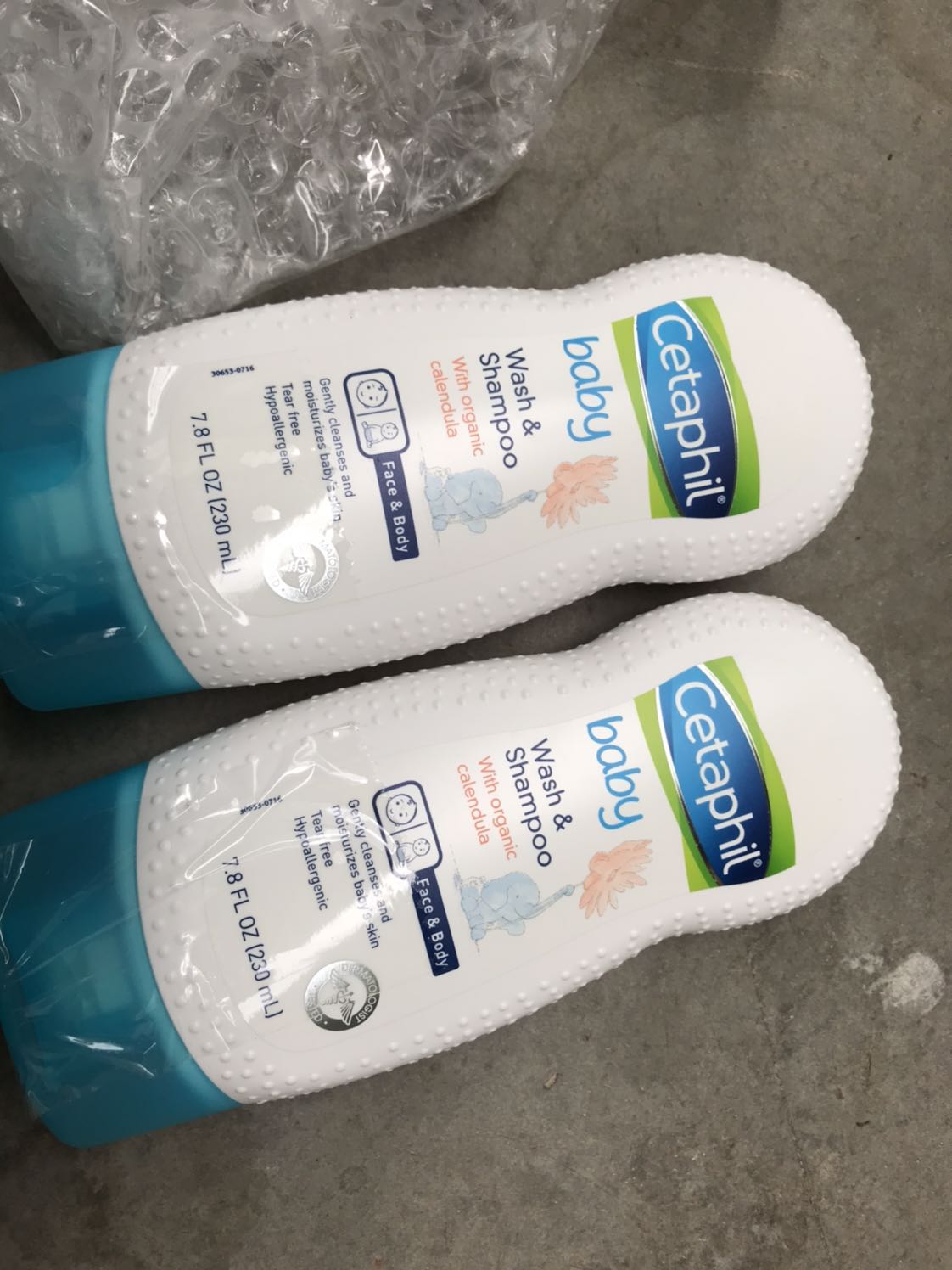 Giao sai sản phẩm rồi, mình mua sữa tắm dưỡng ẩm do da bé mình bị khô ko dùng đc loại 2in1. Vui lòng đổi hàng giúp mình Giao sai sản phẩm rồi, mình mua sữa tắm dưỡng ẩm do da bé mình bị khô ko dùng đc loại 2in1. Vui lòng đổi hàng giúp mình