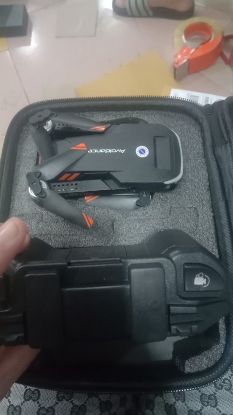 Sản phẩm tốt nên mua. Bay ổn định dễ bay động cơ mạnh so với các dòng trong tầm giá. Có cảm biến va chạm nên bay rất ổn không sợ va chạm. Shop đóng gói cẩn thận. Nên mua nha mn