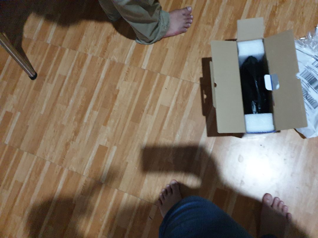 shop ơi bán sai mực rồi, đặt là HL-L2321D sài ko được nha, lh giúp dt *** để mình đổi lại được ko