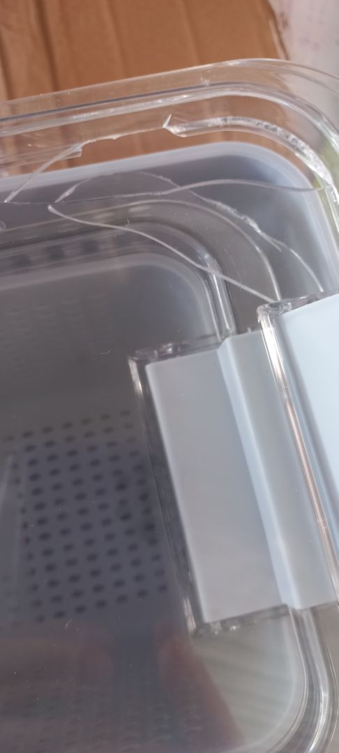 rất thất vọng vì sản phẩm gửi đến bị vỡ . bỏ tiền ra mua mà sản phẩm không như ý muốn