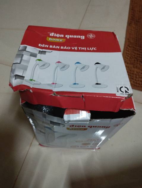 Đèn dùng được, nhưng dường như giao hàng đổi trả, hộp đựng bị rách.
Thật sự thất vọng kiểu làm ăn của office Điện Quang.