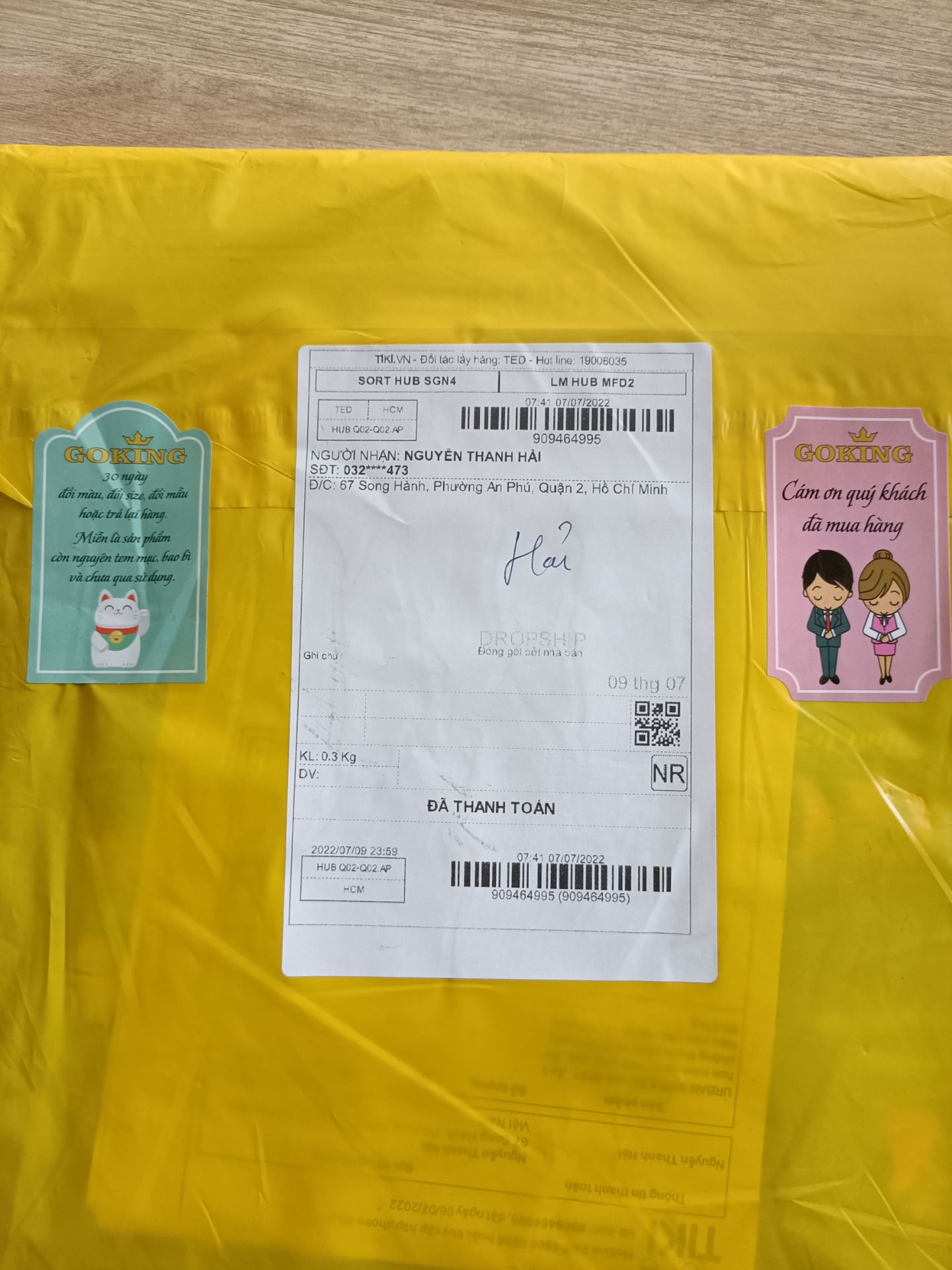 áo đẹp, vừa vặn với mình luôn, mới đặt buổi chiều mà sáng hôm nay đã nhận được đồ rồi, tiki giao hàng nhanh chóng, sẽ còn ủng hộ tiki lâu dài 👍👍👍