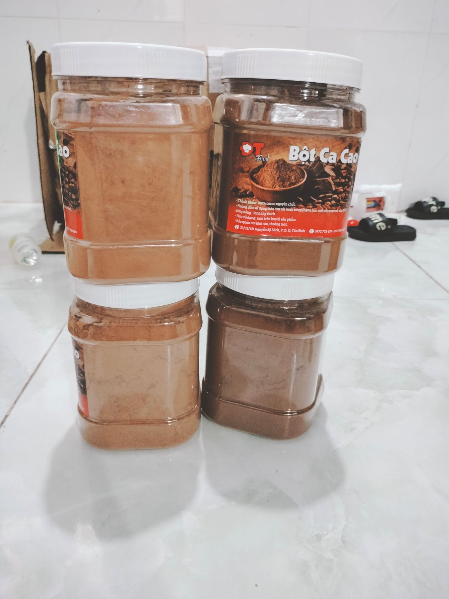 mật thì được, ngon, nhưng bốn hộp cacao có hai hôp  dùng đc, k mùi k vị lại có cát bên trong