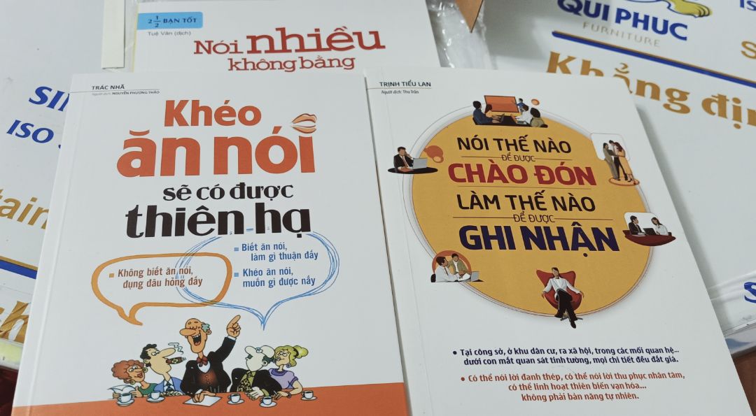 lần đầu tiên mua sách bên tiki, hơi lo lắng không biết có được như ý muốn hay không, nhưng khi nhận sách thì quá quá là ưng♥️ , sách được bao bọc kĩ còn nguyên vẹn không bị xếp góc hay gì cả, cảm ơn tiki