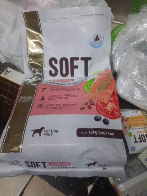 Chị mua 2 mà giao có 1 buồn một ti. Hihihi