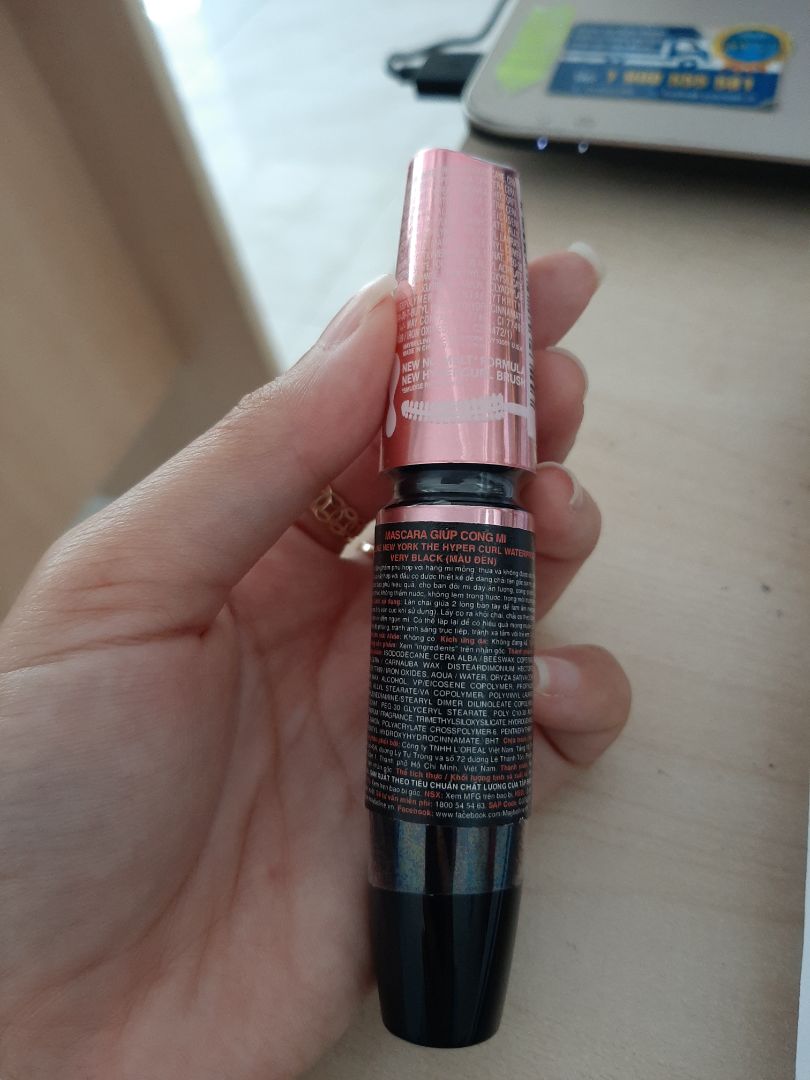 Mình đã nhận đc hàng rất nhanh, có tặng phẩm đính kèm, chất lượng chưa biết do chưa sử dụng, nhưng mình nghĩ dòng maybeline thì ok rồi. nếu sử dụng có gì k ổn mình sẽ quay lại để nói cho mọi ng biết